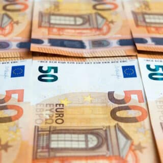 Teisininkų konsultacijos. Fintech pažeidimai ir baudos.